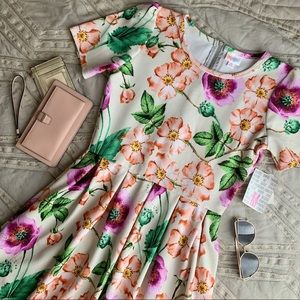 Lularoe Amelia floral dress